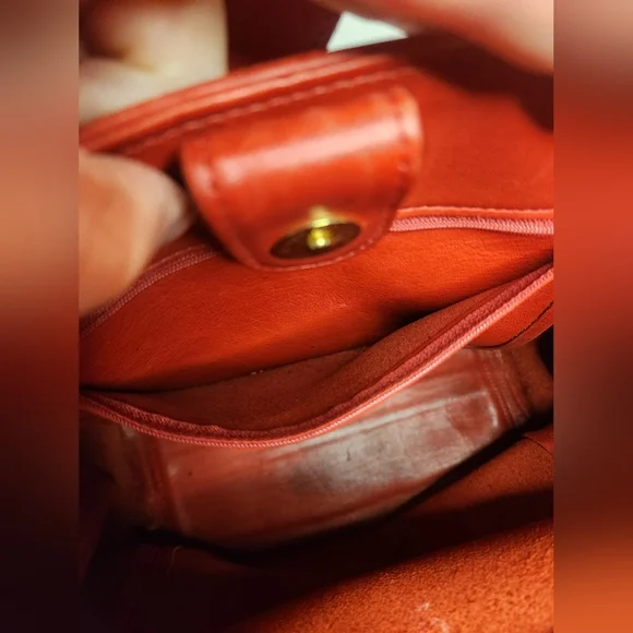 Vintage Coach Red Leather Soho Shoulder Bag #9157 • 90s Legacy Creed Brass - Picture 11 of 12